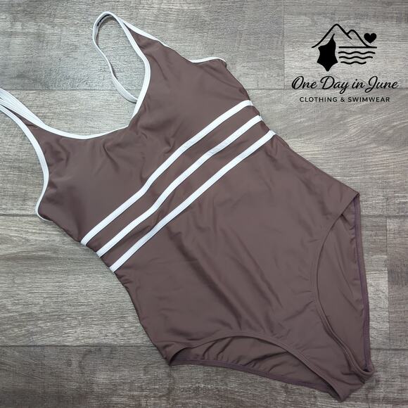 Charmleaks High Back One Piece Swimsuit Size L - Picture 3 of 6